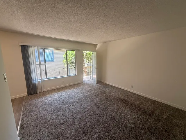 841 Grand Ave #6 — Photo 6