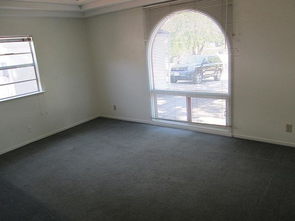 3rd image of 467 Ramona Dr
