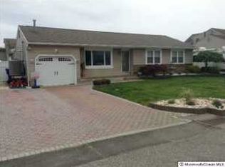 67 16th St, Toms River, NJ 08753