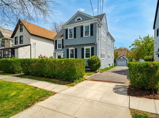 28 Spruce St, New Rochelle, NY 10805