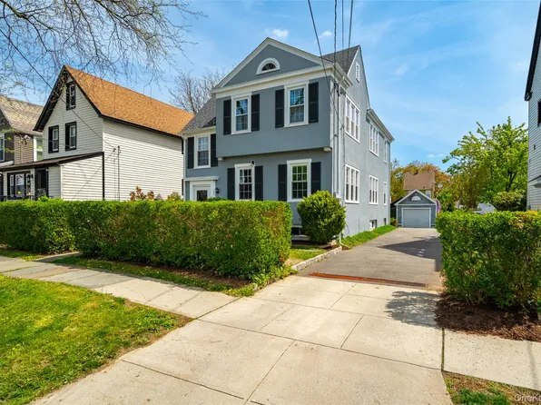 28 Spruce Street, New Rochelle, NY 10805