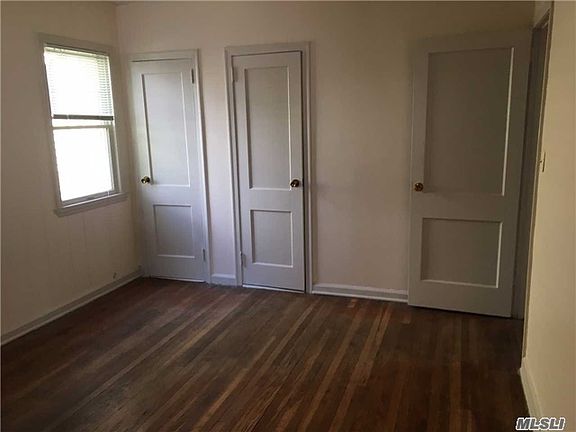 3rd image of 103 Sheridan Blvd
