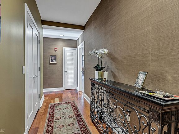 4th image of 520 S Washington St Suite 204