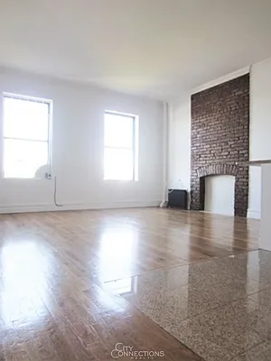 Rented by City Connections Realty | media 10