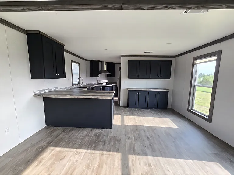 211 FM 2547 — Photo 2