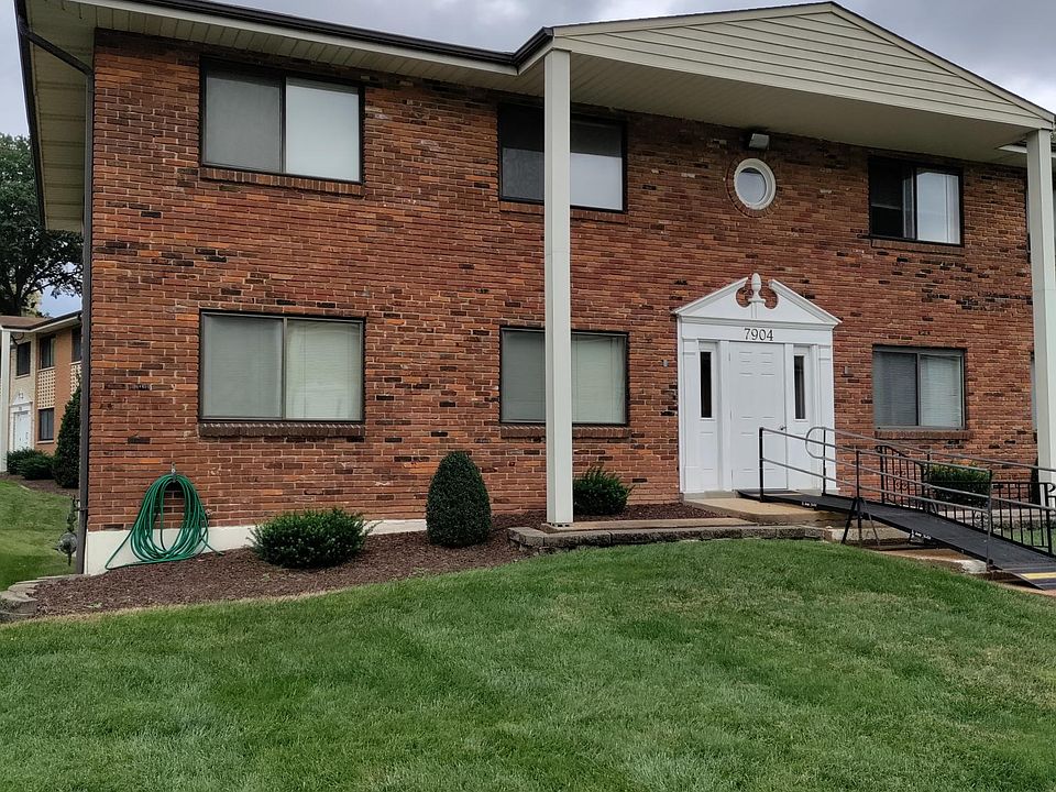 1st image of 7904 Camelot Ln