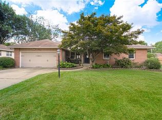 11201 E 61st St, Raytown, MO 64133