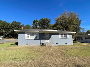 304 W Main St, Plumerville, AR 72127