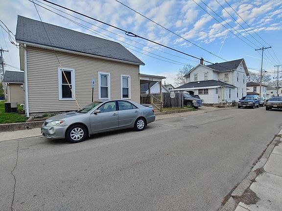 3rd image of 212 W Grant St