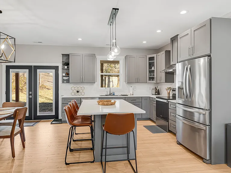 173 N Main St — Photo 15