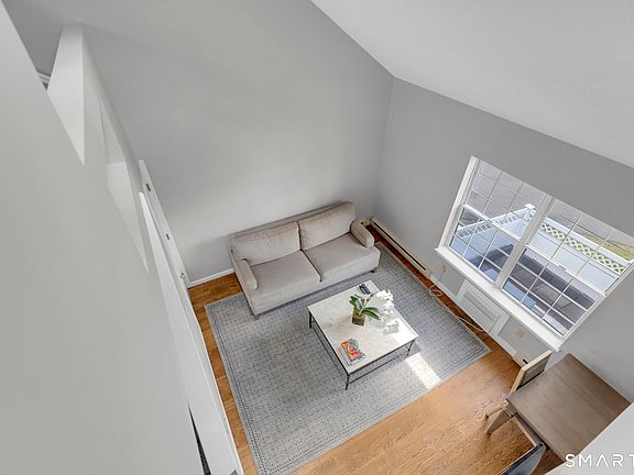 2nd image of 33 Glen Ridge Court #33
