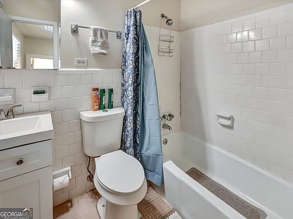 4th image of 6520 Roswell Rd Unit 59
