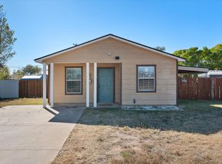 711 W 28th St, Plainview, TX 79072