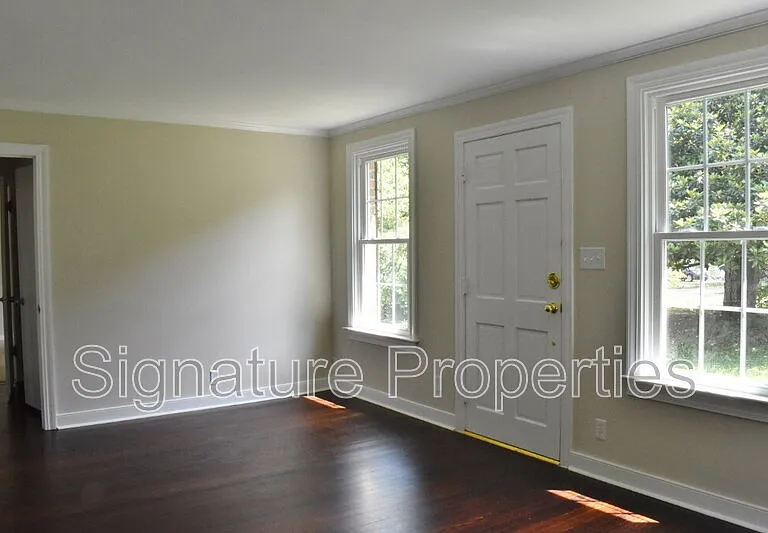 8304 Michael Rd — Photo 3