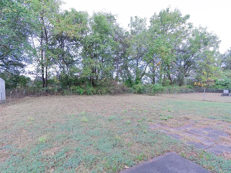 1023 Shadow Ridge Ave — Photo 4