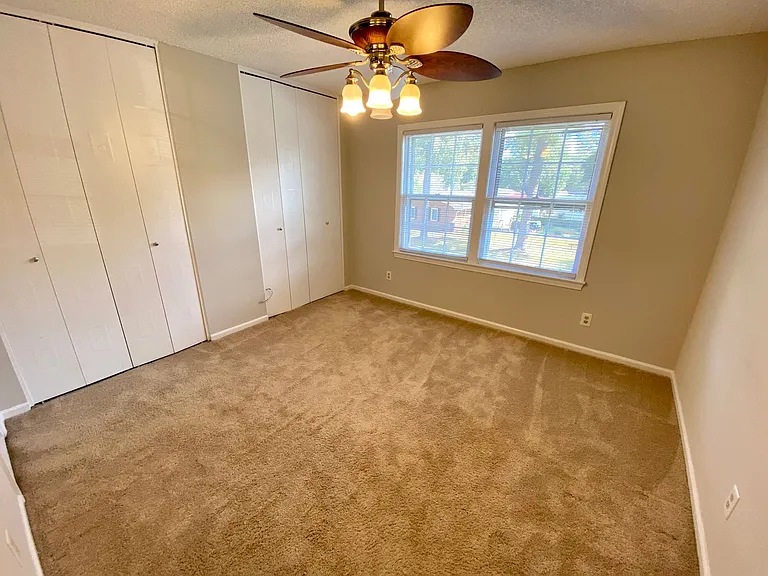 21 Cavalier Ct #D — Photo 12