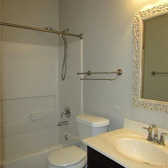 14200 Lake Victor Dr — Photo 63