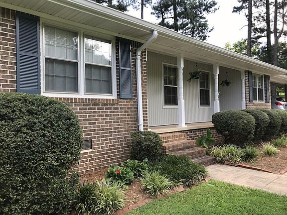 3rd image of 3022 Saint Charles Ave