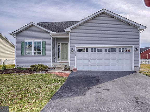 3rd image of 15159 Coultlands Reach