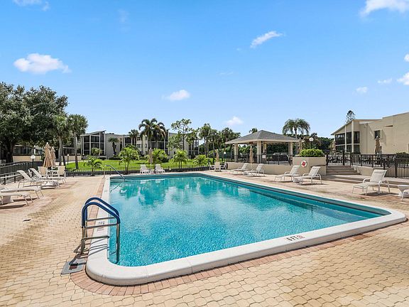4th image of 11811 Avenue Of The Pga #7-1f