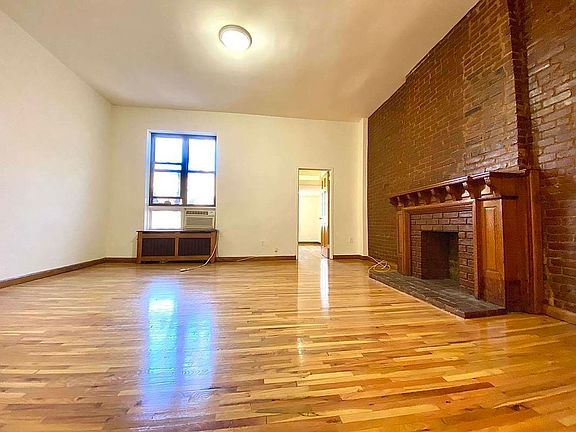 3rd image of 125 W 81st St APT 2B
