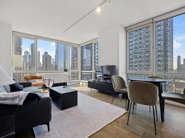 635 West 42nd Street image 1 of 23