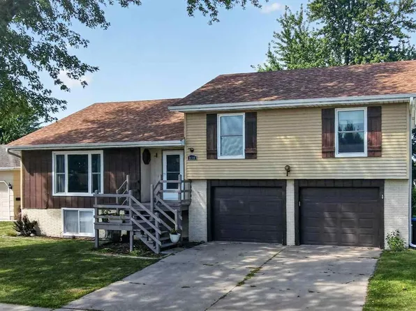 3140 27th Ave, Marion, IA 52302