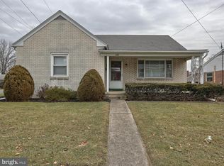 110 N Railroad St, Myerstown, PA 17067