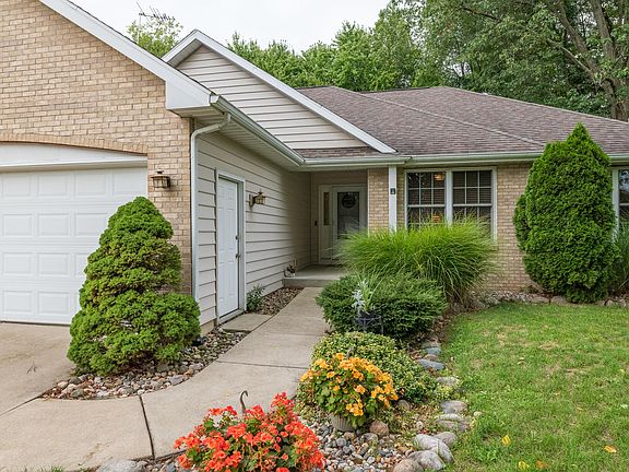2nd image of 8148 Copper Oaks St