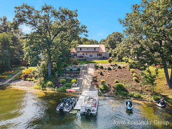 4th image of 2284 W Shore Dr