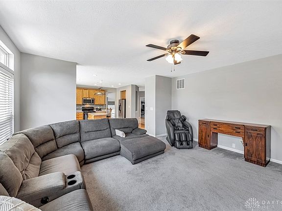 5th image of 369 Leather Leaf Ln
