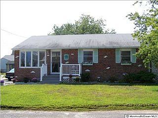 2nd image of 3241 Windsor Ave