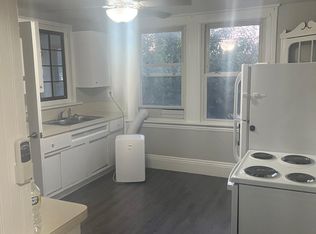 35608 Park St, Wayne, MI 48184