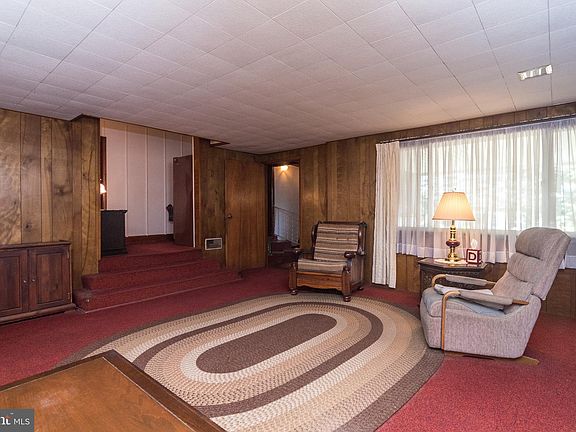 5th image of 58 Kiernan Ave