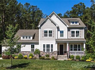 1305 Huntcliff Dr, Waxhaw, NC 28173