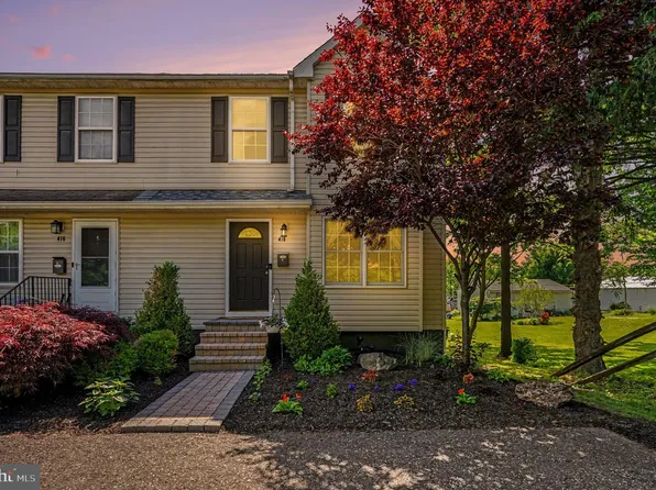 418 State St, East Greenville, PA 18041