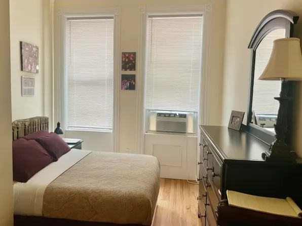 219 Park Avenue image 8 of 8