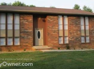2346 Pinewood Dr, Maryville, TN 37803
