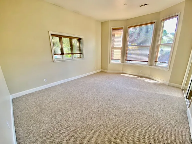 1013 Fair Oaks Ave. — Photo 13
