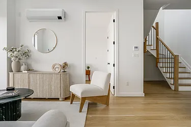 11-14 35th Avenue, #903