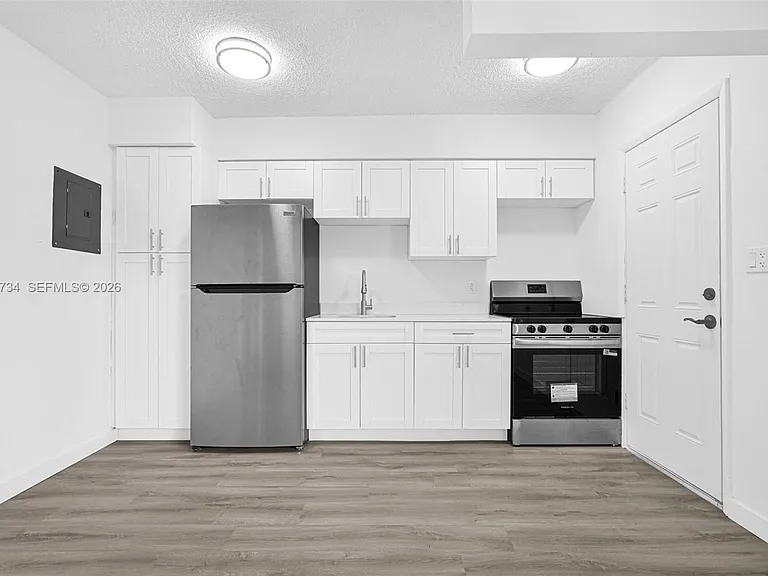 13210 Memorial Hwy #116 — Photo 5