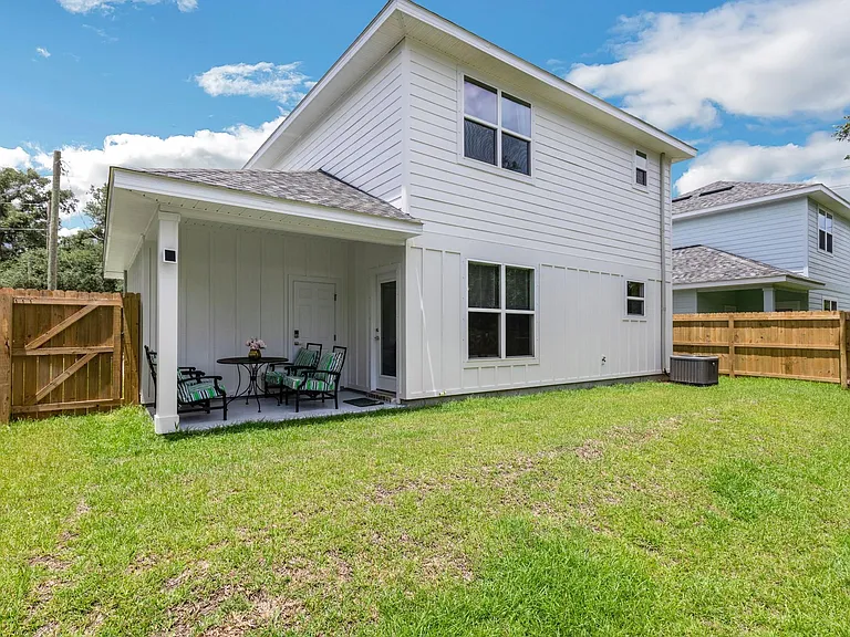 5798 Winifred Ave — Photo 29