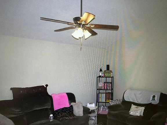 3rd image of 62 River Dr