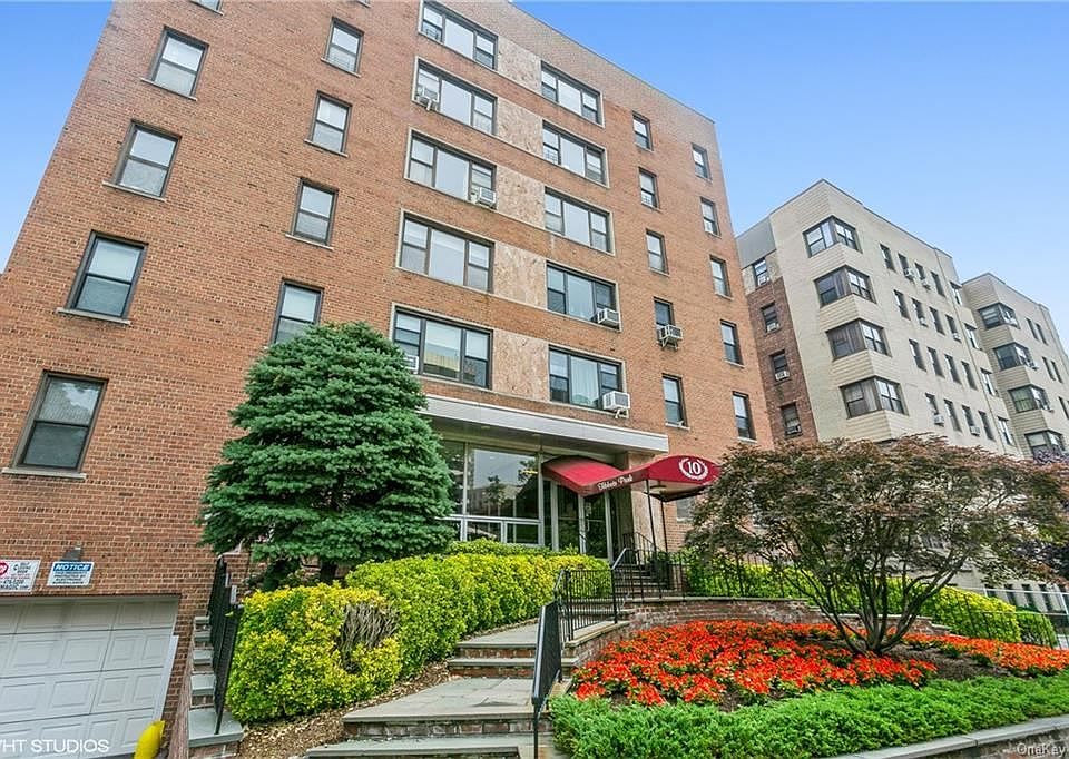 1st image of 10 N Broadway APT 6D