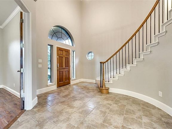 3rd image of 1504 Mossyridge Dr