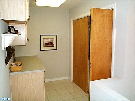 5th image of 21 Christian Ln