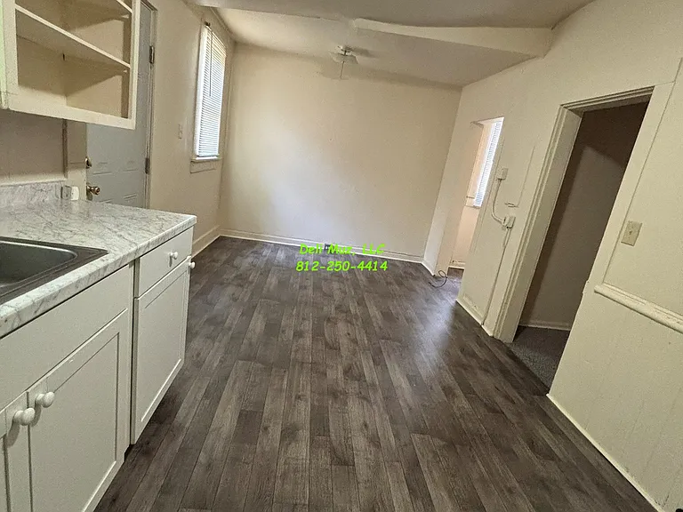 306 E Louisiana St — Photo 13
