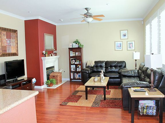 5th image of 1385 Honeysuckle Ave