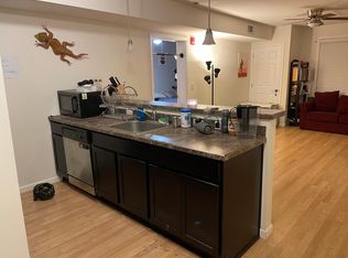 121 S 43rd St #105, Philadelphia, PA 19104