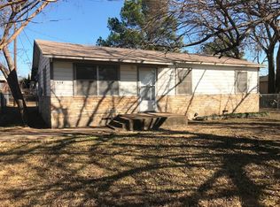 634 N Main St, Springtown, TX 76082
